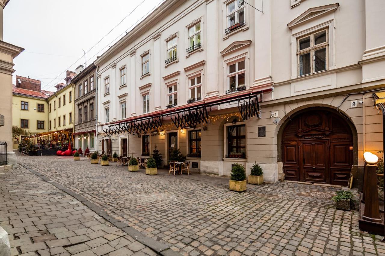 Romari Площа Катедральна 8 Lägenhet Lviv Exteriör bild