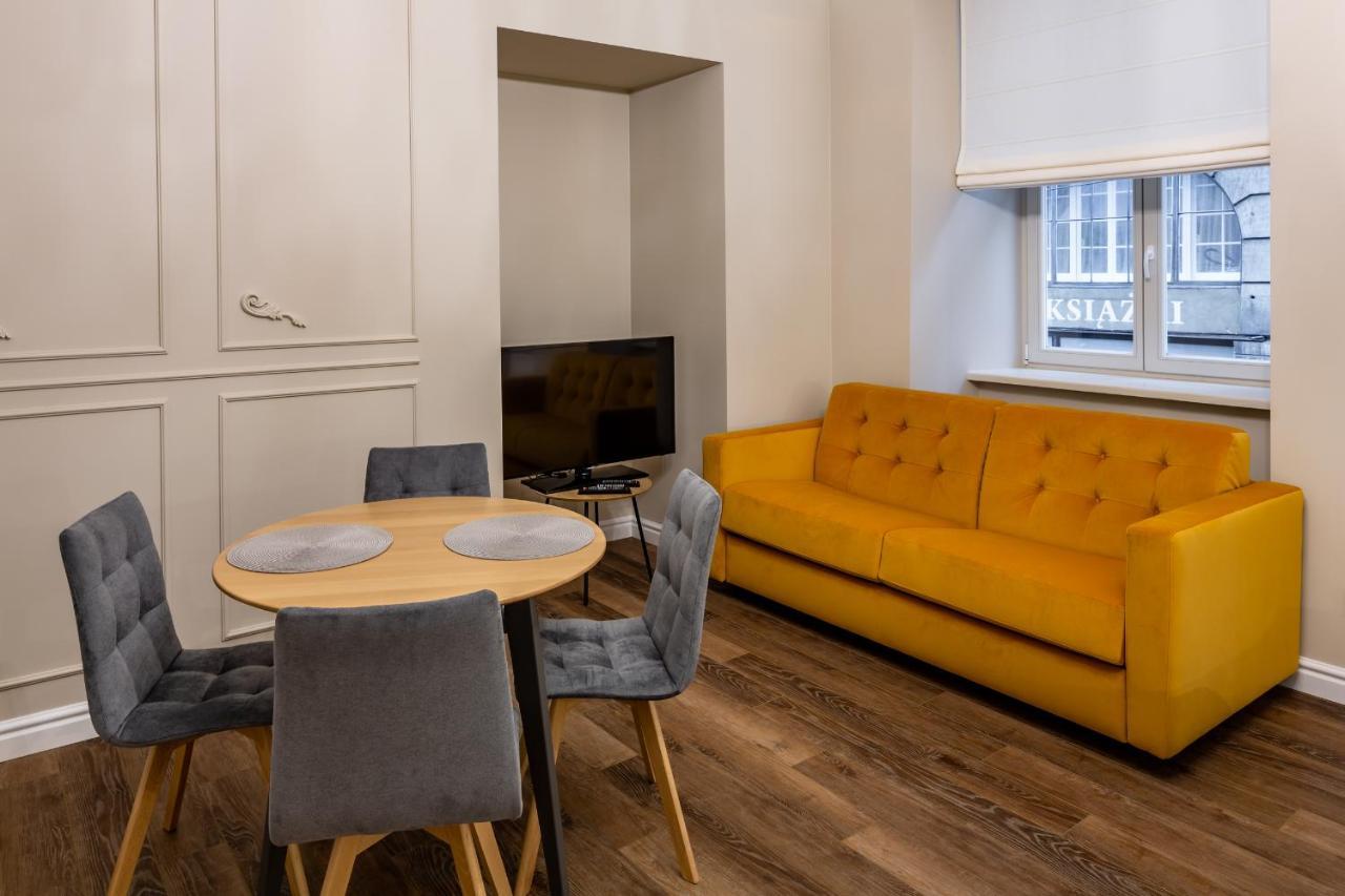 Romari Площа Катедральна 8 Lägenhet Lviv Exteriör bild
