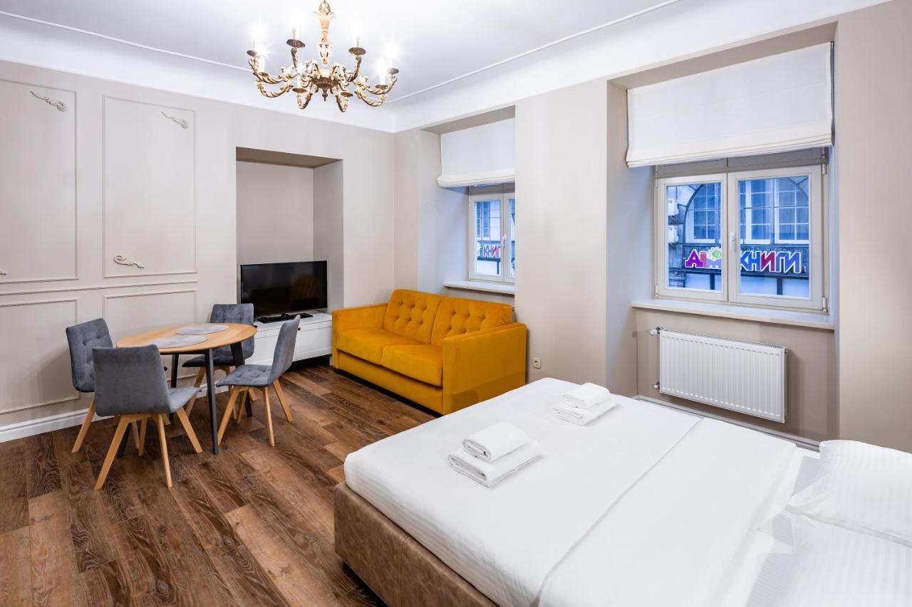Romari Площа Катедральна 8 Lägenhet Lviv Exteriör bild